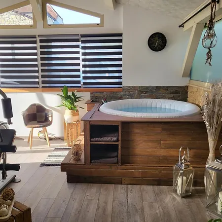Maison Cloe Holiday home